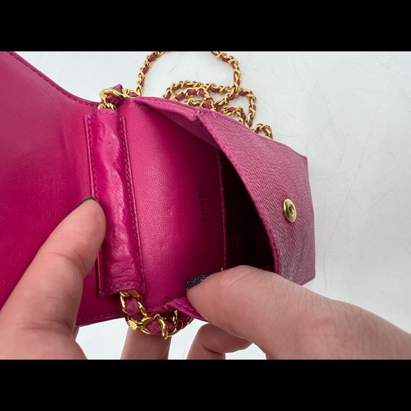 Chanel Caviar phone holder/ chain sling bag - Picture 8 of 10